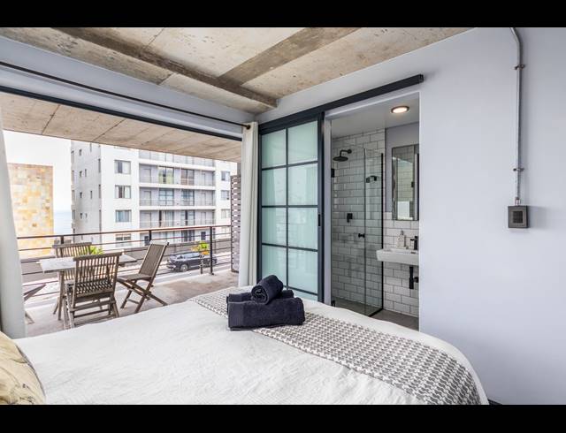 1 BEDROOM APARTMENT FOR SALE IN BEACHFRONT
